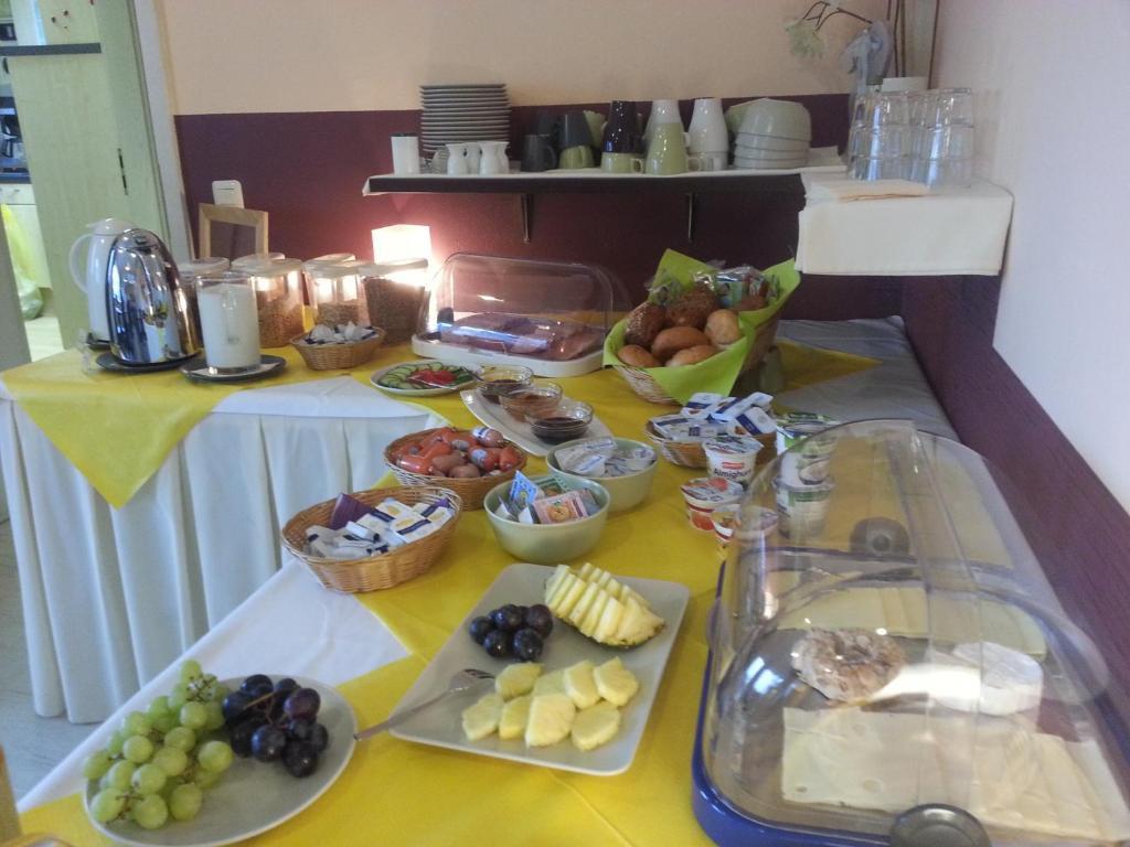 Hotel Amy Регенсбург Екстериор снимка