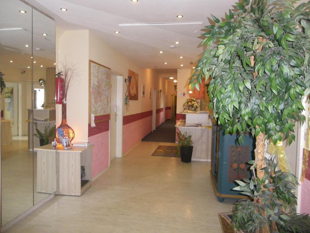 Hotel Amy Регенсбург Екстериор снимка