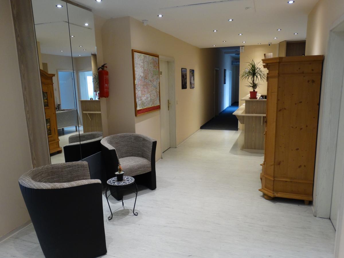 Hotel Amy Регенсбург Екстериор снимка